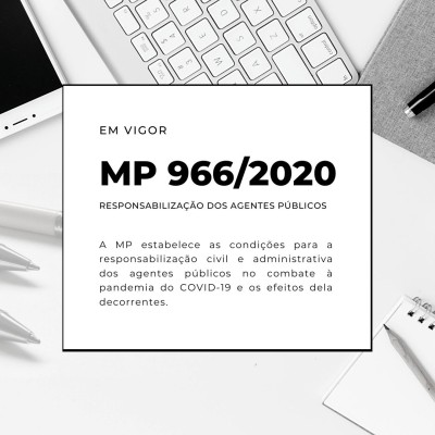 MP 966 e a Responsabiliza&ccedil;&atilde;o dos Agentes P&uacute;blicos - No dia 14 de maio de 2020, foi publicada no Di&aacute;rio Oficial da Uni&atilde;o a Medida Provis&oacute;ria n. 966/2020, editada pelo Presidente da Rep&uacute;blica, o Ministro da Economia e o Ministro da Controladoria-Geral da Uni&atilde;o (CGU).
A norma trata da responsabiliza&ccedil;&atilde;o de agentes p&uacute;blicos no combate &agrave; pandemia do COVID-19 e, por se tratar de medida provis&oacute;ria, j&aacute; est&aacute; em vigor em todo o territ&oacute;rio nacional com for&ccedil;a de lei, na forma do art. 62 da Constitui&ccedil;&atilde;o Federal de 1988.
O texto da MP 966/2020 prev&ecirc; que somente poder&atilde;o ser responsabilizados os agentes p&uacute;blicos, nas esferas civil e administrativa, que agirem ou se omitirem com dolo ou erro grosseiro pela pr&aacute;tica de atos relacionados, direta ou indiretamente, ao enfrentamento da emerg&ecirc;ncia p&uacute;blica decorrente da pandemia do COVID-19 e ao combate aos efeitos econ&ocirc;micos e sociais dela decorrentes.
Nesse sentido, o art. 1&ordm; da MP 966/2020:

Art. 1&ordm; Os agentes p&uacute;blicos somente poder&atilde;o ser responsabilizados nas esferas civil e administrativa se agirem ou se omitirem com dolo ou erro grosseiro pela pr&aacute;tica de atos relacionados, direta ou indiretamente, com as medidas de:
I - enfrentamento da emerg&ecirc;ncia de sa&uacute;de p&uacute;blica decorrente da pandemia da covid-19; e
II - combate aos efeitos econ&ocirc;micos e sociais decorrentes da pandemia da covid-19.

Esta previs&atilde;o n&atilde;o &eacute; novidade no ordenamento jur&iacute;dico brasileiro, dada a altera&ccedil;&atilde;o promovida pela Lei n. 13.655, de 25 de abril de 2018, que alterou o Decreto-Lei n. 4.657/1942, conhecido como Lei de Introdu&ccedil;&atilde;o &agrave;s Normas do Direito Brasileiro (LINDB). Observe-se que o art. 28 da LINDB j&aacute; fazia men&ccedil;&atilde;o &agrave; responsabiliza&ccedil;&atilde;o do agente p&uacute;blico por dolo ou erro grosseiro:

Ar.t 28 O agente p&uacute;blico responder&aacute; pessoalmente por suas decis&otilde;es ou opini&otilde;es t&eacute;cnicas em caso de dolo ou erro grosseiro.

E veja-se que a MP 966/2020 &ndash; que se aplica especificamente aos atos praticados em decorr&ecirc;ncia da pandemia &ndash; reproduziu o mesmo texto empregado no Decreto n. 9.830/2019, respons&aacute;vel por regulamentar a Lei n. 13.655/2018, especificamente quando tratou do conceito de erro grosseiro. O art. 12, &sect;1&ordm; do Decreto n. 9.830/2019 prev&ecirc; que:

Art. 12 [...]
&sect;1&ordm; Considera-se erro grosseiro aquele manifesto, evidente e inescus&aacute;vel praticado com culpa grave, caracterizado por a&ccedil;&atilde;o ou omiss&atilde;o com elevado grau de neglig&ecirc;ncia, imprud&ecirc;ncia ou imper&iacute;cia.

Agora, confira-se o texto do art. 2&ordm; da MP 966/2020:

Art. 2&ordm; Para fins do disposto nesta Medida Provis&oacute;ria, considera-se erro grosseiro o erro manifesto, evidente e inescus&aacute;vel praticado com culpa grave, caracterizado por a&ccedil;&atilde;o ou omiss&atilde;o com elevado grau de neglig&ecirc;ncia, imprud&ecirc;ncia ou imper&iacute;cia.

Como se observa, trata-se do mesmo conceito utilizado pelo Decreto n. 9.830/2019, ao regular a Lei n. 13.655/2018. Assim, verifica-se que o dispositivo da MP 966/2020 &ndash; assim como do Decreto n. 9.830/2019 &ndash; &eacute; claro em exigir que o erro grosseiro seja aquele erro inescus&aacute;vel, ou seja, aquele que era evidente aos olhos do gestor, cuja pr&aacute;tica estava claro ser imperdo&aacute;vel, de f&aacute;cil percep&ccedil;&atilde;o. E continuou dispondo que o conceito de erro grosseiro se refere &agrave; pr&aacute;tica de ato com culpa grave, caracterizada, segundo a norma, pela presen&ccedil;a de elevado grau de neglig&ecirc;ncia, imprud&ecirc;ncia e imper&iacute;cia do agente p&uacute;blico.
O pilar da MP 966/2020 &ndash; assim como da Lei n. 13.655/2018 e do Decreto n. 9.830/2019 &ndash; &eacute; a defesa da seguran&ccedil;a jur&iacute;dica e da efici&ecirc;ncia, evitando o controle sobre a atividade administrativa com base exclusivamente em valores abstratos, sem que se considerem as consequ&ecirc;ncias pr&aacute;ticas da decis&atilde;o. E, especificamente sobre este ponto, o art. 3&ordm; da MP 966/2020 trouxe novas circunst&acirc;ncias (para al&eacute;m daquelas j&aacute; previstas nos diplomas anteriores) em rela&ccedil;&atilde;o as quais o julgador dever&aacute; se pronunciar quando da an&aacute;lise do ato administrativo. Confira-se:

Art. 3&ordm; Na aferi&ccedil;&atilde;o da ocorr&ecirc;ncia do erro grosseiro ser&atilde;o considerados:
I - os obst&aacute;culos e as dificuldades reais do agente p&uacute;blico;
II - a complexidade da mat&eacute;ria e das atribui&ccedil;&otilde;es exercidas pelo agente p&uacute;blico;
III - a circunst&acirc;ncia de incompletude de informa&ccedil;&otilde;es na situa&ccedil;&atilde;o de urg&ecirc;ncia ou emerg&ecirc;ncia;
IV - as circunst&acirc;ncias pr&aacute;ticas que houverem imposto, limitado ou condicionado a a&ccedil;&atilde;o ou a omiss&atilde;o do agente p&uacute;blico; e
V - o contexto de incerteza acerca das medidas mais adequadas para enfrentamento da pandemia da covid-19 e das suas consequ&ecirc;ncias, inclusive as econ&ocirc;micas.

Logo, a MP 966/2020 passou a exigir maior fundamenta&ccedil;&atilde;o do aplicador da norma quando da an&aacute;lise do ato praticado pelo gestor no combate &agrave; pandemia do COVID-19 ou aos seus efeitos. Tais circunst&acirc;ncias funcionam como balizas ao int&eacute;rprete no momento da responsabiliza&ccedil;&atilde;o dos agentes p&uacute;blicos, adequando a penalidade aos crit&eacute;rios de proporcionalidade e da razoabilidade.
&Eacute; preciso que o agente p&uacute;blico esteja atento &agrave;s disposi&ccedil;&otilde;es da Medida Provis&oacute;ria n. 966/2020, em vigor desde 14 de maio de 2020, notadamente quando da an&aacute;lise de atos administrativos praticados no enfrentamento da emerg&ecirc;ncia de sa&uacute;de p&uacute;blica decorrente da pandemia do COVID-19 e combate aos efeitos econ&ocirc;micos e sociais dela decorrentes, observando, especialmente, a necessidade de indica&ccedil;&atilde;o de dolo ou erro grosseiro para aplica&ccedil;&atilde;o de san&ccedil;&atilde;o aos agentes p&uacute;blicos, bem como a considera&ccedil;&atilde;o das circunst&acirc;ncias elencadas no art. 3&ordm; da MP 966/2020.

&nbsp;Por Ana Paula Mella Vicari